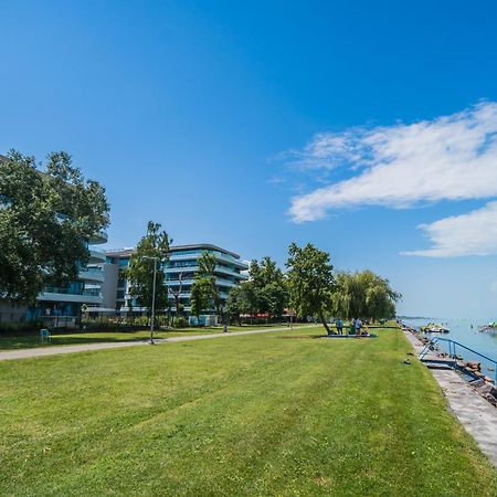 Myflat Wave 36 Suite Siofok Exterior photo